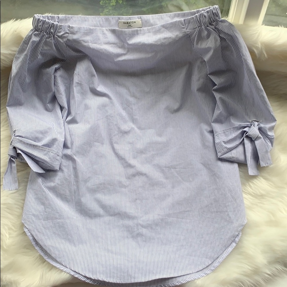 Babaton from Aritzia off the shoulder top.